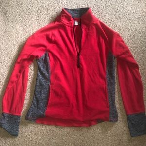 Red pullover XL